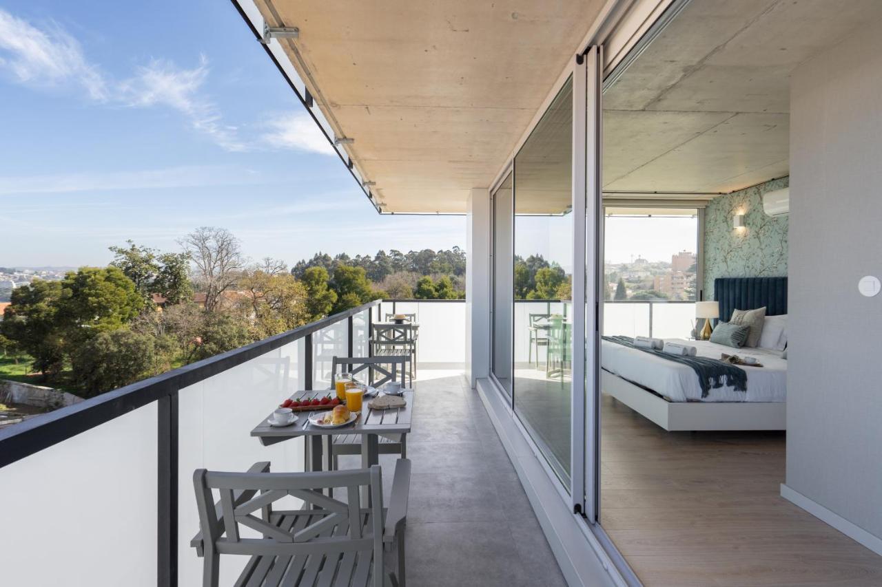 Host Wise - Luxurious Impressive Apartment - Balcony And Pool บีลาโนวาเดกายา ภายนอก รูปภาพ