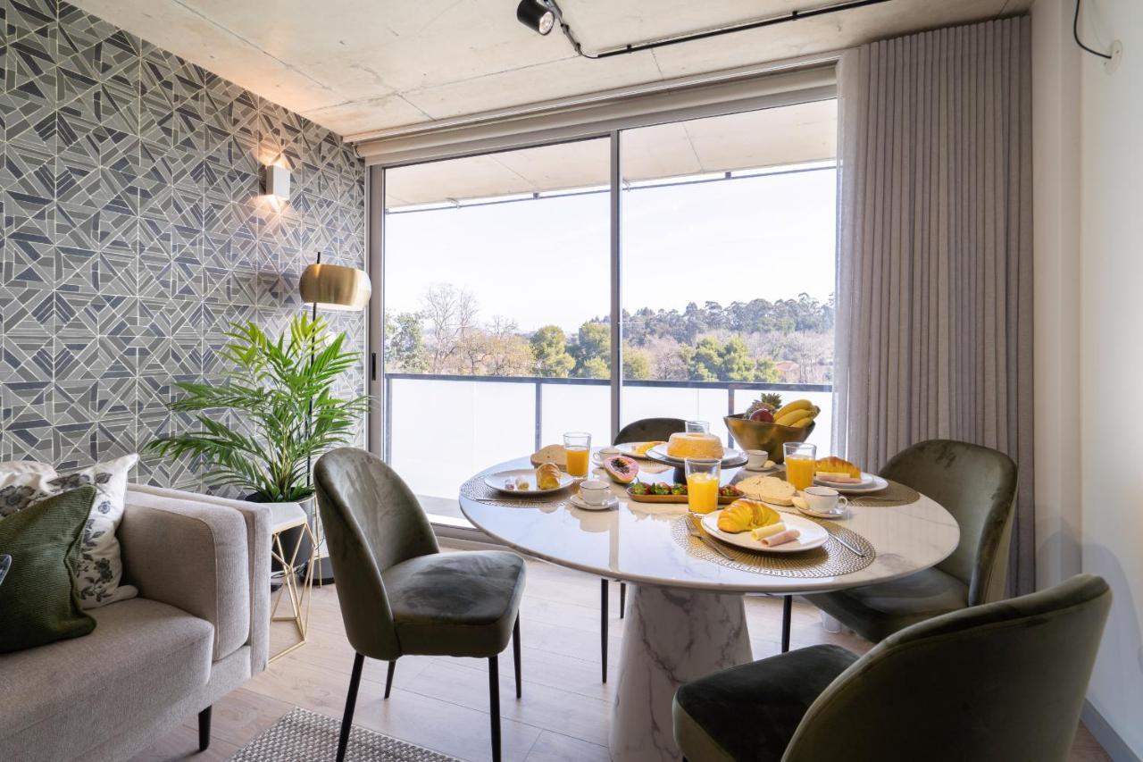 Host Wise - Luxurious Impressive Apartment - Balcony And Pool บีลาโนวาเดกายา ภายนอก รูปภาพ