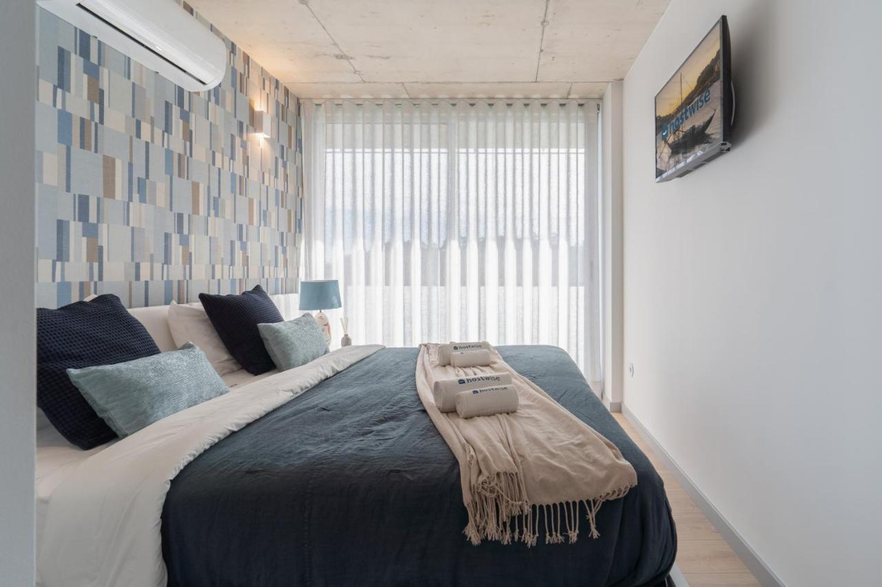Host Wise - Luxurious Impressive Apartment - Balcony And Pool บีลาโนวาเดกายา ภายนอก รูปภาพ