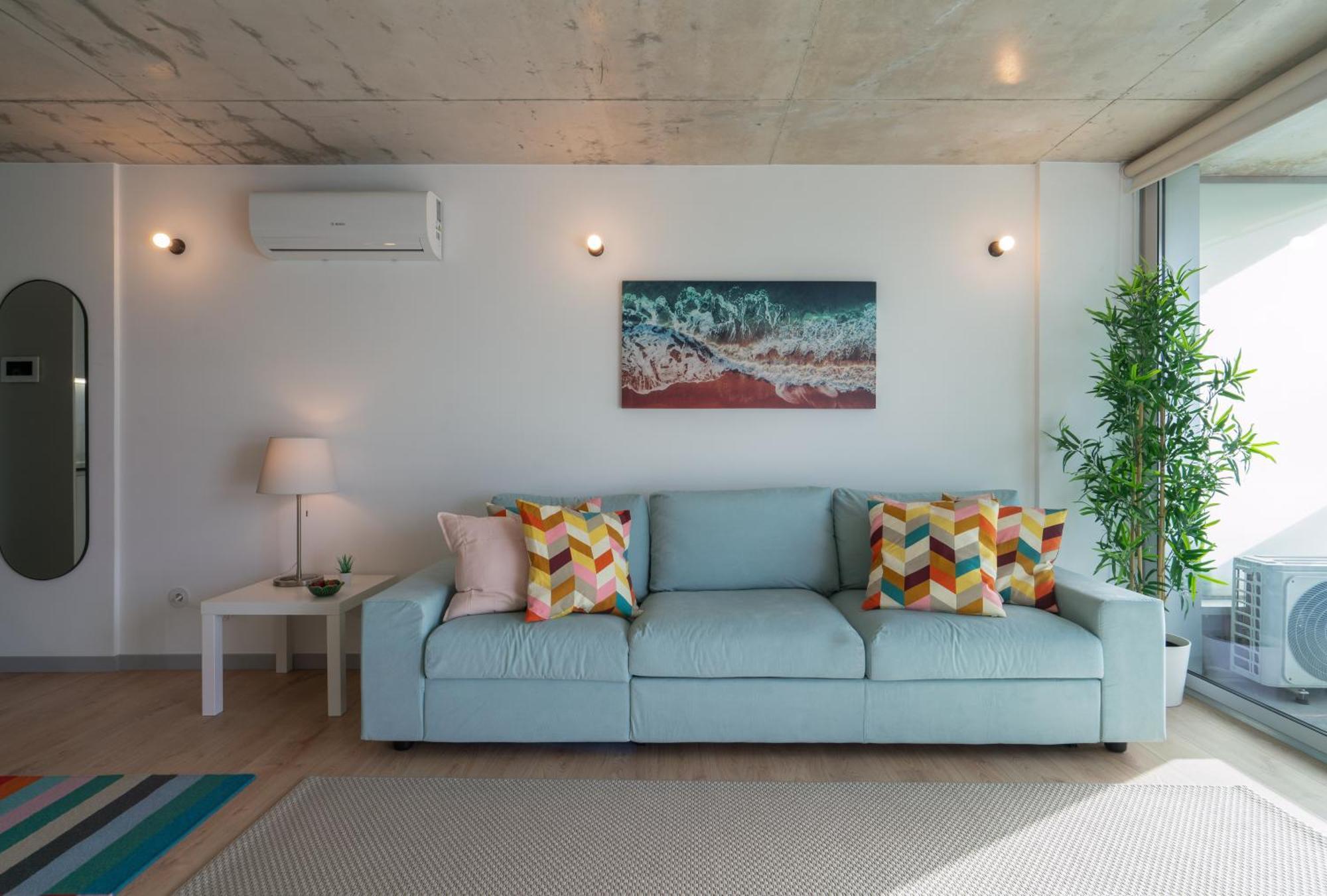 Host Wise - Luxurious Impressive Apartment - Balcony And Pool บีลาโนวาเดกายา ภายนอก รูปภาพ