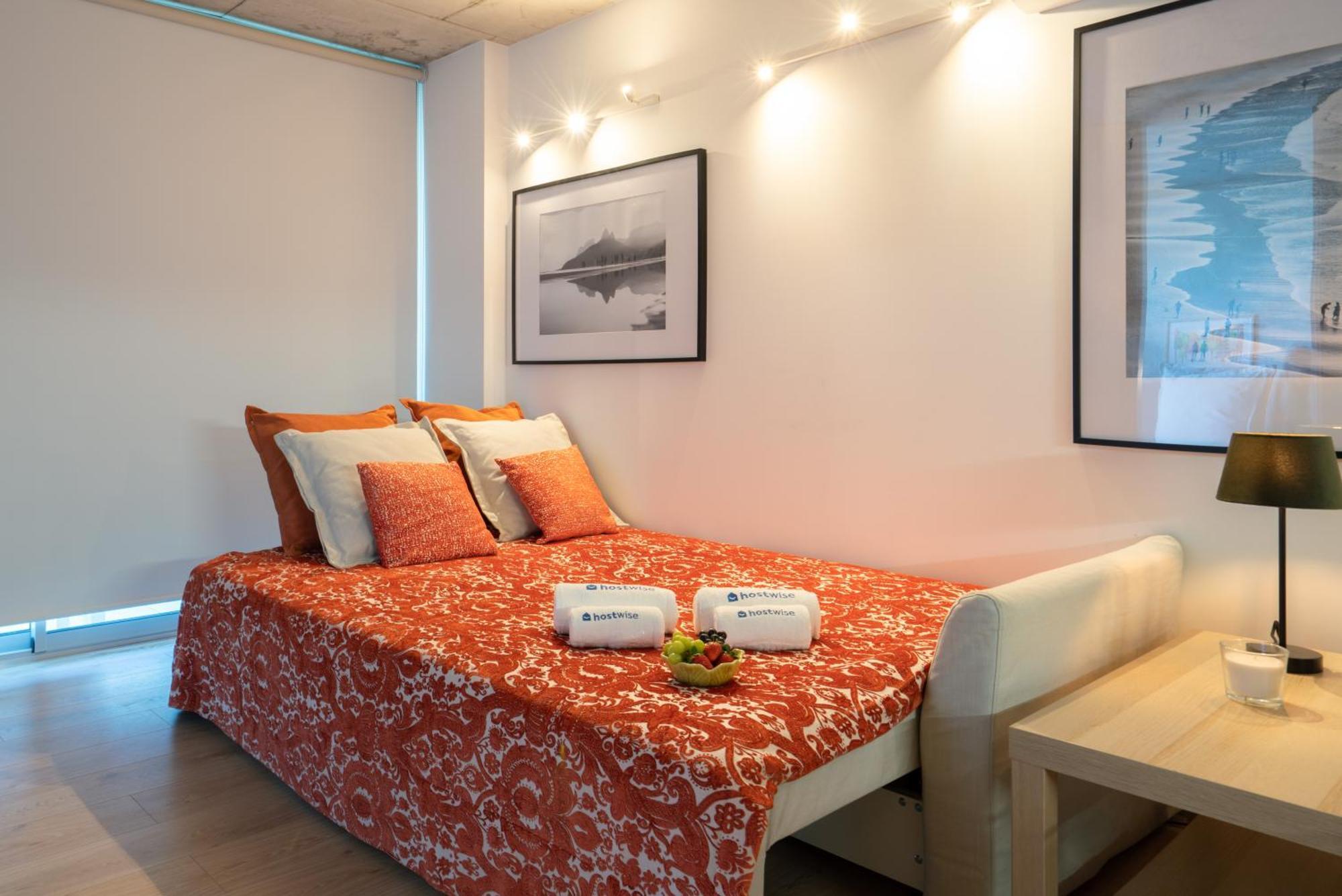 Host Wise - Luxurious Impressive Apartment - Balcony And Pool บีลาโนวาเดกายา ห้อง รูปภาพ